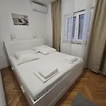 Mandica Lejlighed