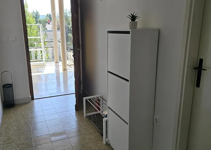 Mandica Апартаменты Селине