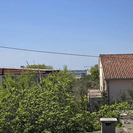 Mandica Apartment