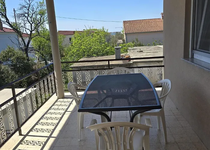 Mandica 아파트 셀리네